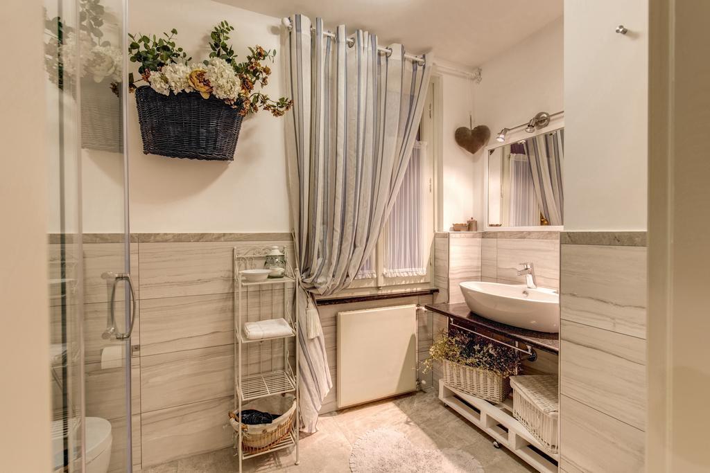 Trevi Miracle Suite Рим Номер фото
