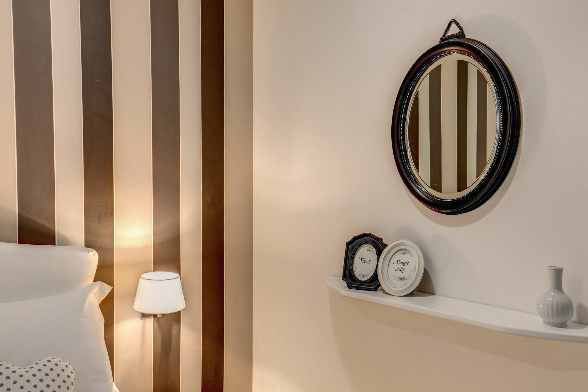 Trevi Miracle Suite Рим Екстер'єр фото