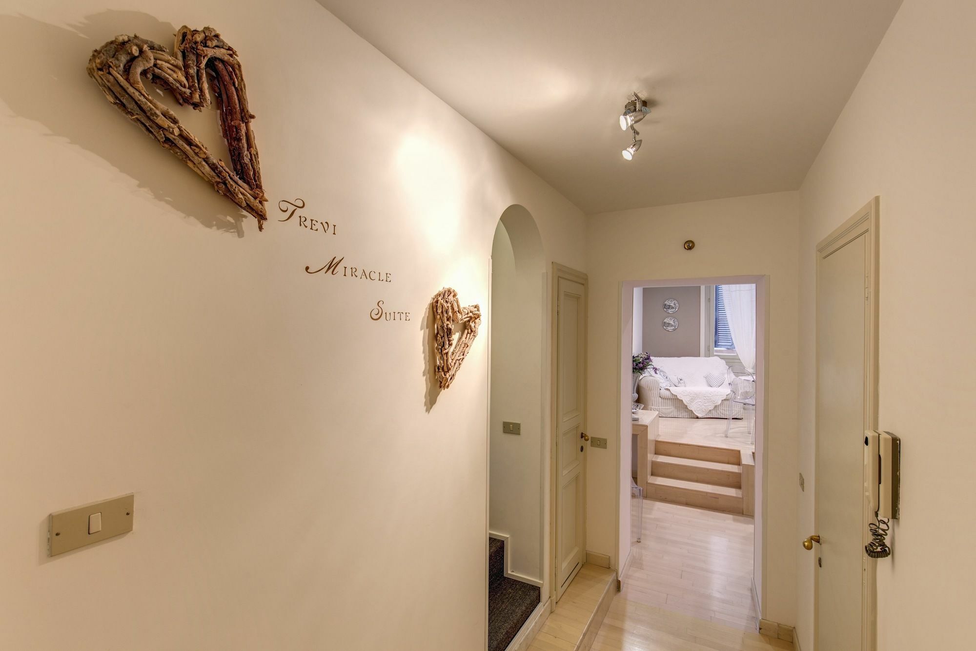 Trevi Miracle Suite Рим Екстер'єр фото
